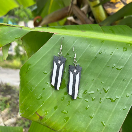 Isla Tropical Earrings Silver (Blanco y Negro)
